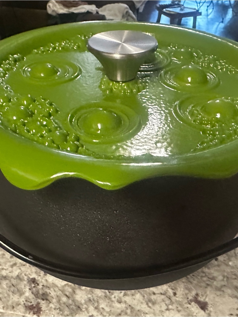 Smith & Clark Cast Iron Cauldron Pot with Green 'Bubbling' Lid-6qt